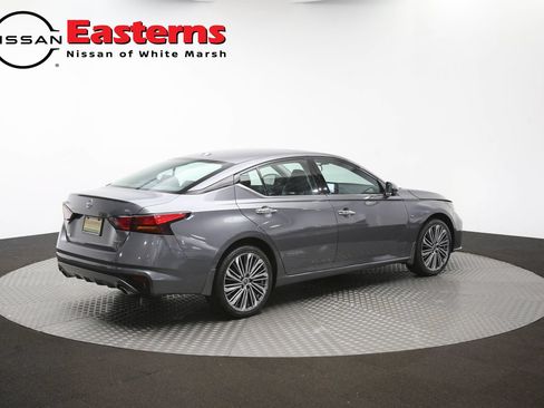 Used 2024 Nissan Altima 2.5 SL AWD/4WD image 41