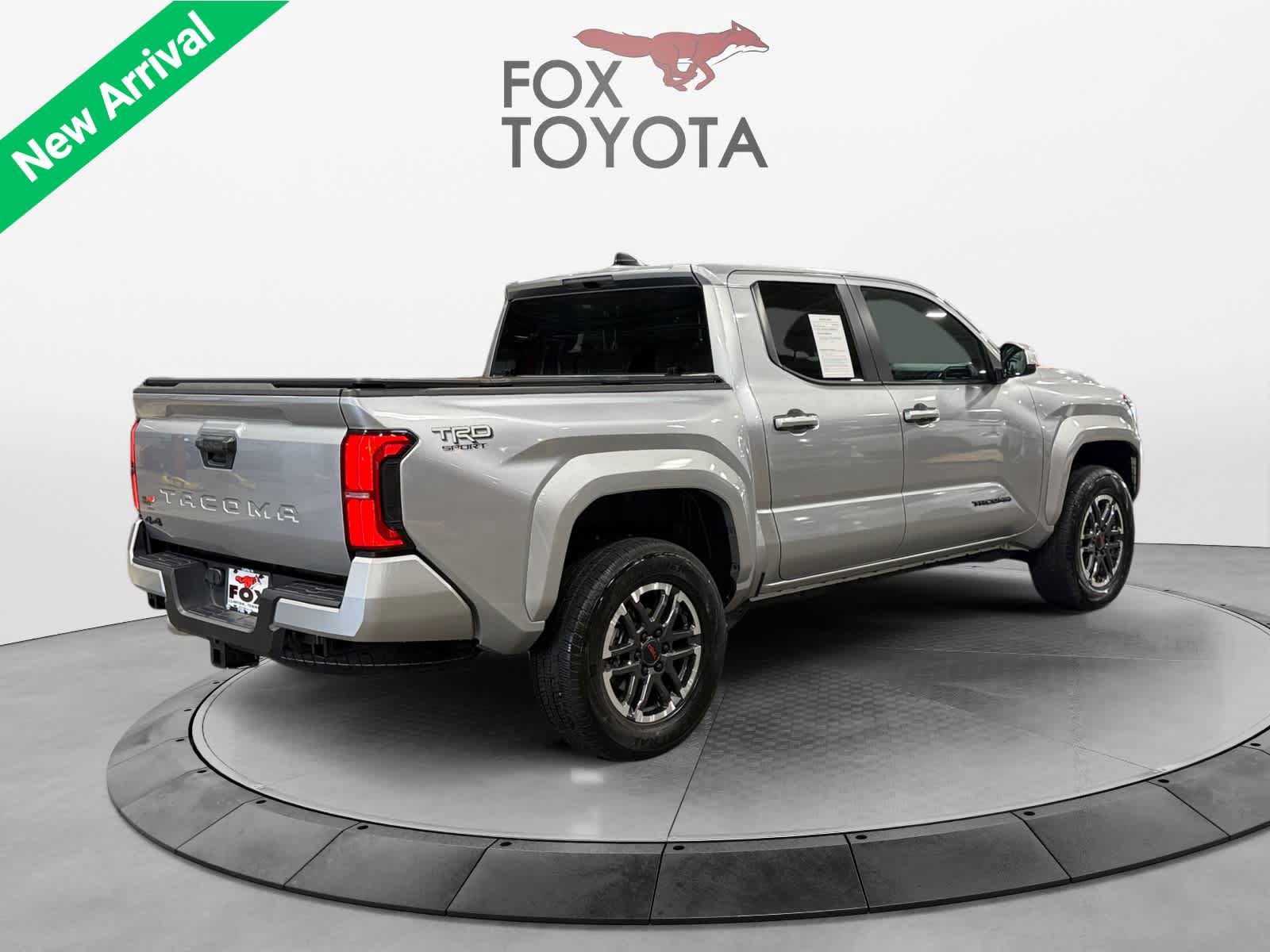 Used 2025 Toyota Tacoma TRD Sport AWD/4WD image 6