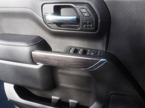 Used 2021 Chevrolet Silverado 1500 LTZ image 17