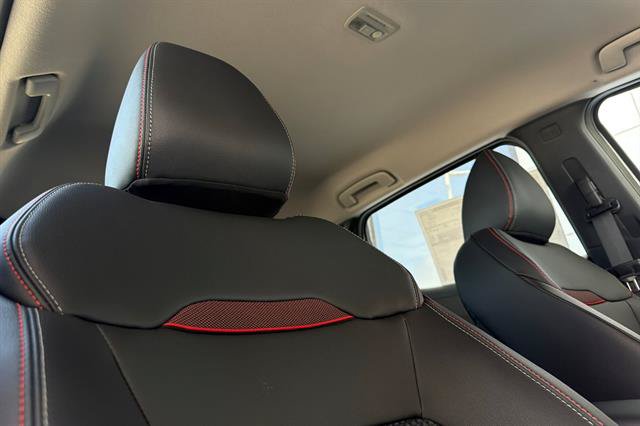 New 2026 Nissan Kicks SR AWD/4WD image 18