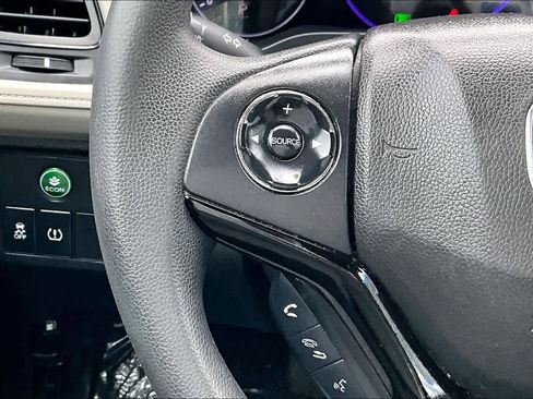 Used 2021 Honda HR-V LX image 23