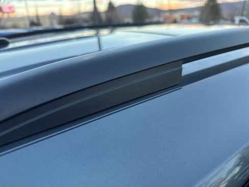 Used 2021 Volkswagen Tiguan SE R-Line image 26