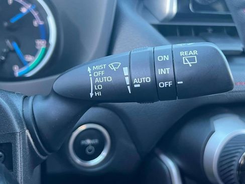 Used 2023 Toyota RAV4 SE w/ Weather & Moonroof Package image 23