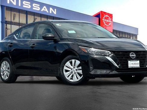 Certified 2025 Nissan Sentra S image 1