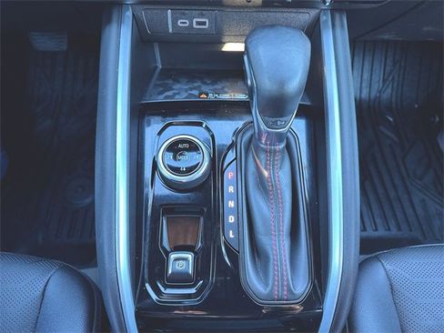 Used 2023 Chevrolet Colorado Z71 w/ Z71 Convenience Package 2 image 16