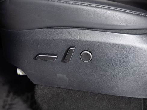 Used 2023 Tesla Model Y Performance AWD/4WD image 17