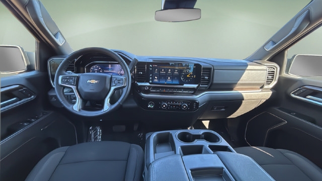 Used 2024 Chevrolet Silverado 1500 LT AWD/4WD image 16