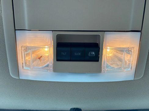 Used 2012 Ford F150 Lariat w/ Lariat Chrome Pkg image 27