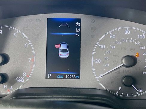 Used 2025 Toyota Corolla LE FWD image 12
