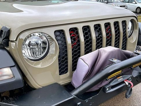 Used 2020 Jeep Gladiator Sport w/ Quick Order Package 24S image 33