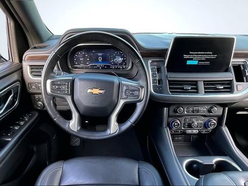 Used 2023 Chevrolet Tahoe LT w/ Luxury Package image 8