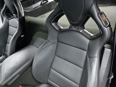 Used 2016 Chevrolet Corvette Z06 w/ 3LZ Preferred Equipment Group RWD image 16