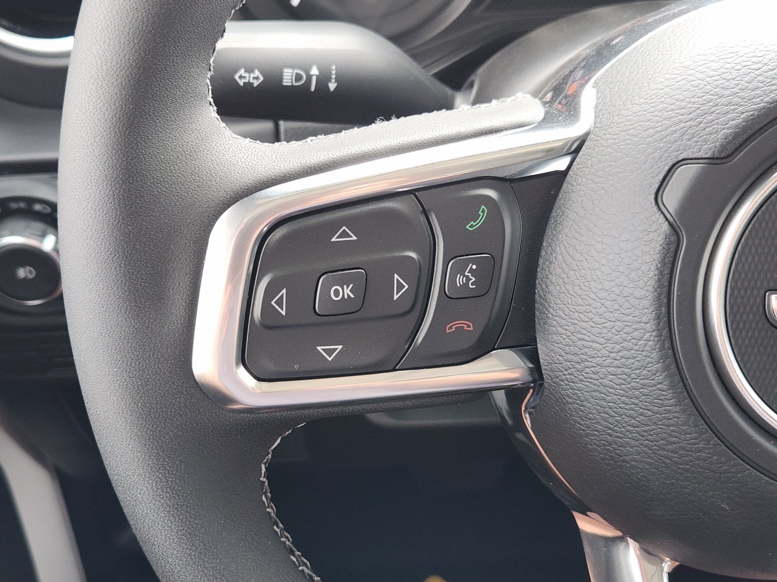 New 2026 Jeep Wrangler Unlimited Sahara AWD/4WD image 35