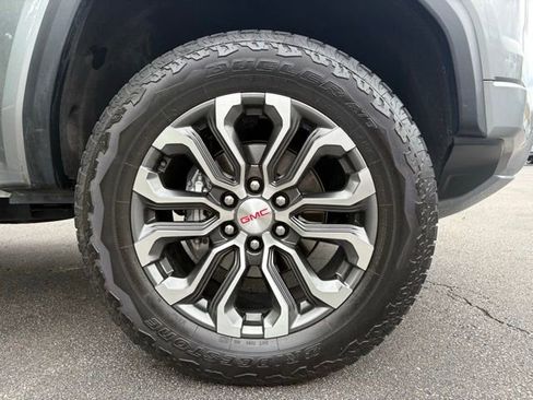 Used 2023 GMC Canyon Denali AWD/4WD image 15