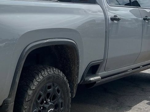 Used 2024 Chevrolet Silverado 2500 LTZ w/ LTZ Plus Package AWD/4WD image 5
