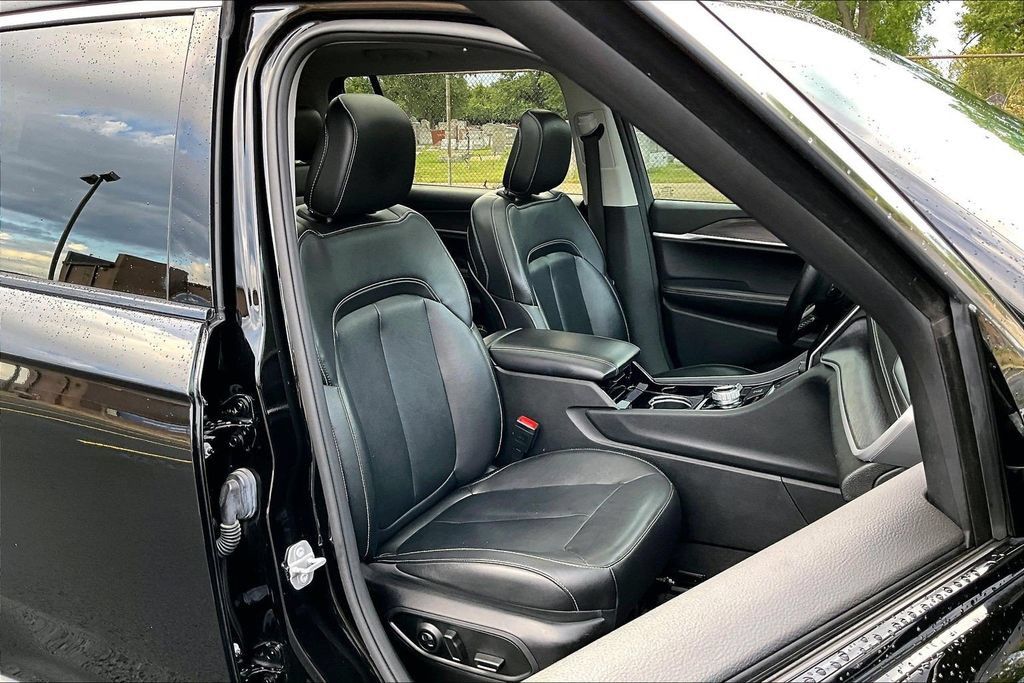 Used 2021 Jeep Grand Cherokee L Limited AWD/4WD image 7