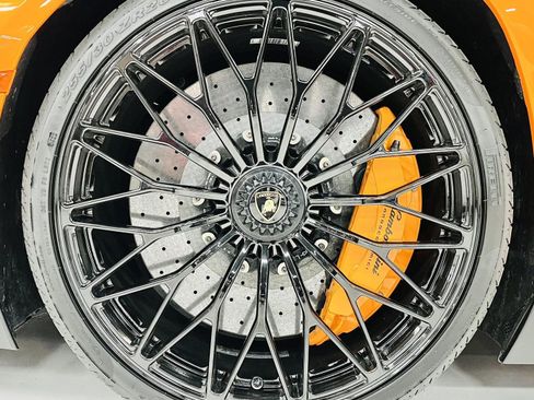 Used 2017 Lamborghini Aventador LP 750-4 Superveloce image 11