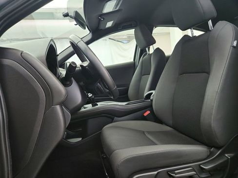 Used 2019 Honda HR-V Sport image 11