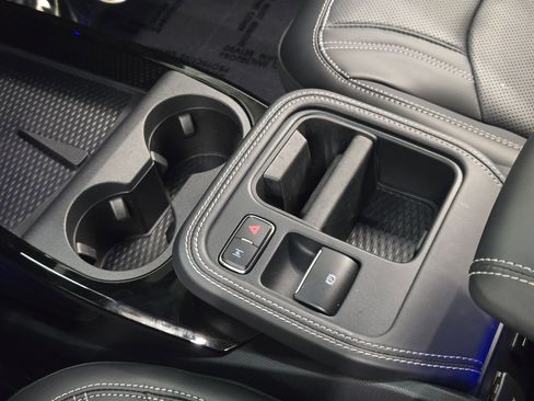 New 2025 Ford Mustang Mach-E Premium image 25