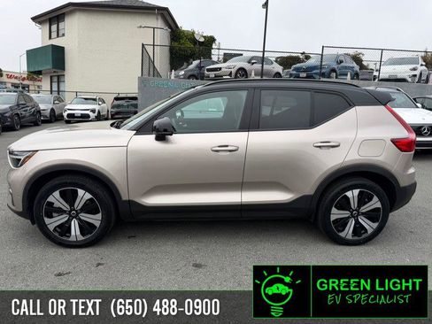 Used 2023 Volvo XC40 Recharge Plus w/ Protection Package Premier AWD/4WD image 8