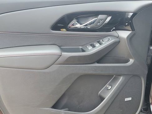 Used 2023 Chevrolet Traverse RS w/ LPO, Floor Liner Package AWD/4WD image 21