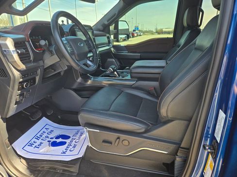 Used 2023 Ford F150 Lariat w/ Max Trailer Tow Package image 7