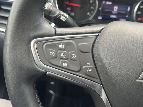 Used 2023 Chevrolet Equinox LT image 28