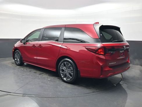 New 2026 Honda Odyssey Touring image 6