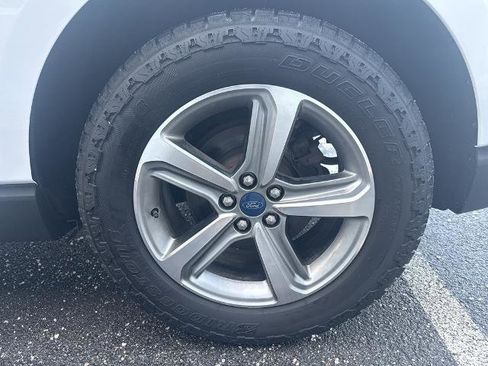 Certified 2020 Ford Edge SEL w/ Convenience Package image 10