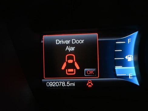 Used 2020 Ford Fusion SE AWD/4WD image 29