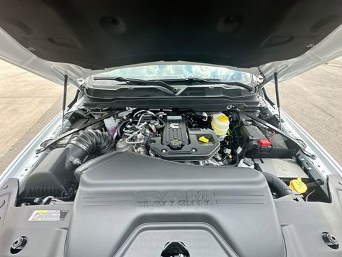 New 2026 RAM 3500 Tradesman AWD/4WD image 19