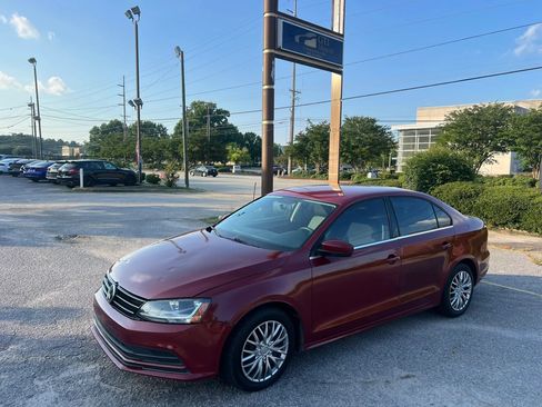 Used 2017 Volkswagen Jetta S FWD image 3