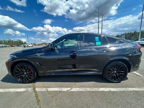 Used 2022 BMW X6 M50i w/ Premium Enhanced Package AWD/4WD image 5