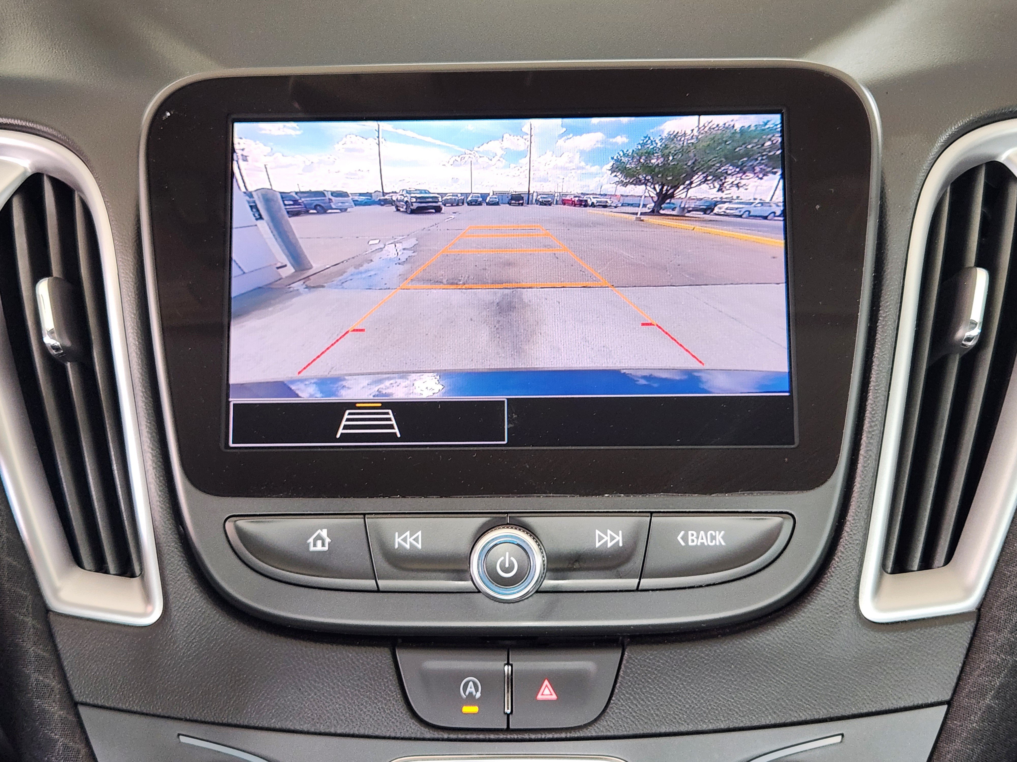 Certified 2025 Chevrolet Malibu LT FWD image 18