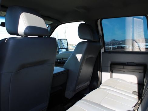 Used 2016 Ford F550 4x4 Crew Cab Super Duty image 16