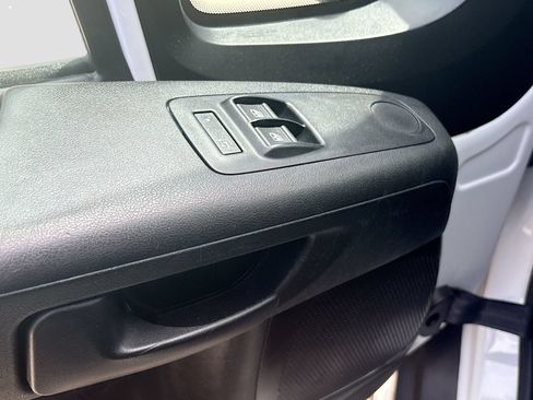 Used 2023 RAM ProMaster 2500 FWD image 16