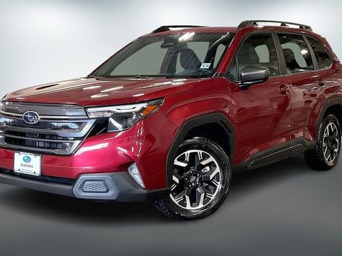 Used 2025 Subaru Forester Premium image 3