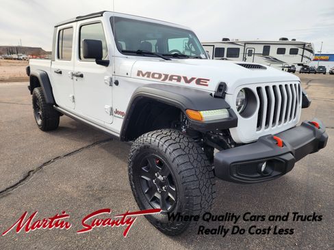 Used 2021 Jeep Gladiator Mojave image 1