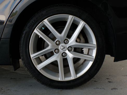 Used 2017 Lexus CT 200h image 35