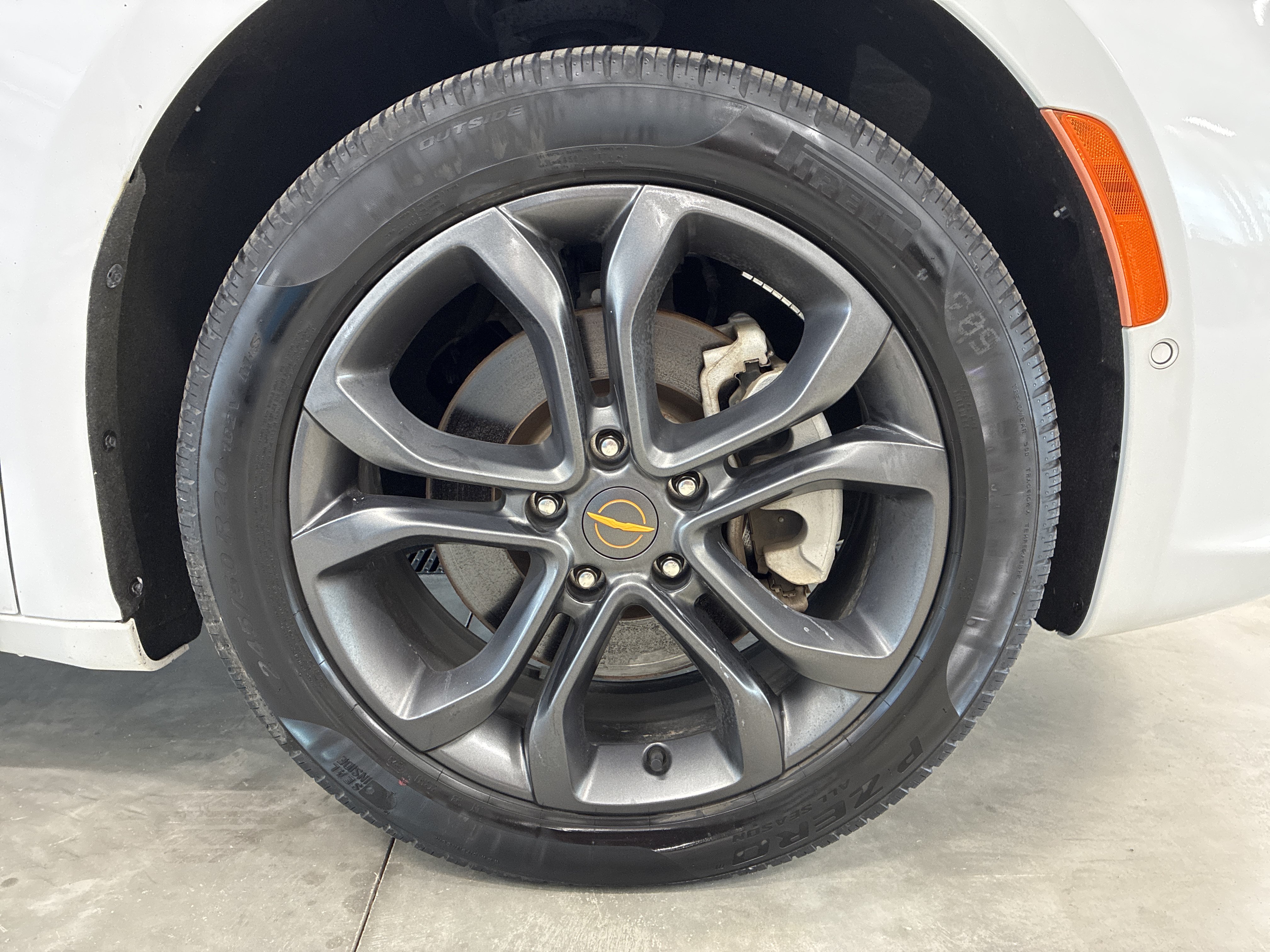 Certified 2024 Chrysler Pacifica Touring-L w/ Uconnect Theater Family Group AWD/4WD image 33
