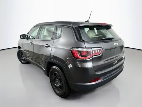 Used 2019 Jeep Compass Sport w/ Cold Weather Group FWD image 5