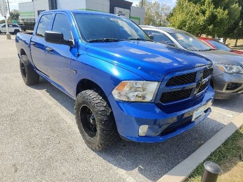 Used 2016 RAM 1500 Express w/ Popular Equipment Group AWD/4WD image 21