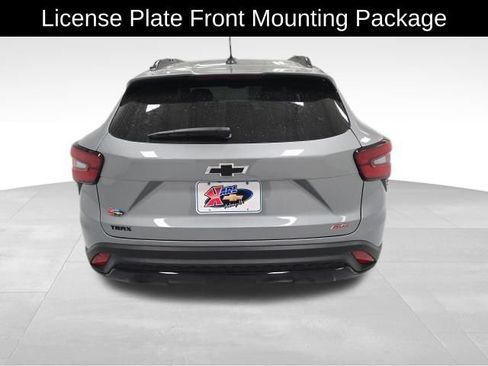 Certified 2026 Chevrolet Trax RS w/ Sunroof Package image 5