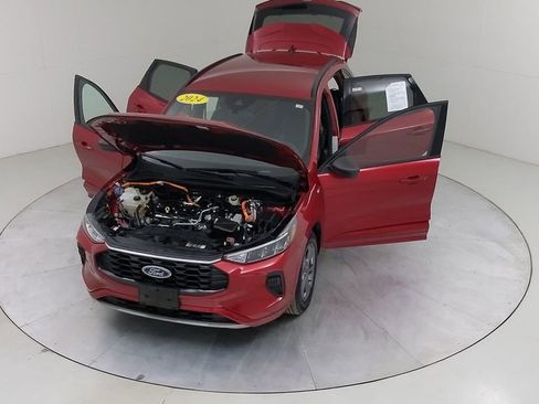 Certified 2024 Ford Escape ST-Line w/ Equipment Group 301A image 43