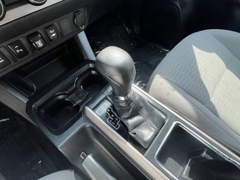 Used 2019 Toyota Tacoma SR5 image 29