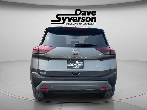 Used 2023 Nissan Rogue S AWD/4WD image 6