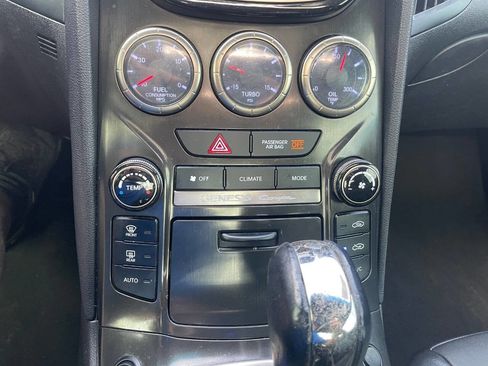 Used 2013 Hyundai Genesis 2.0T image 31