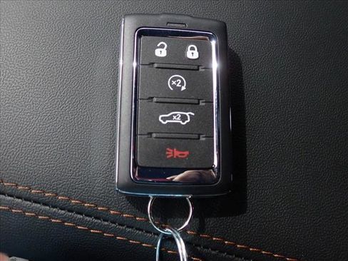 New 2026 Jeep Cherokee Overland image 29