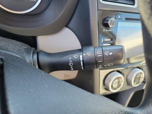 Used 2018 Subaru Forester 2.5i Premium w/ All-Weather Package image 30