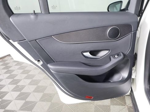 Used 2022 Mercedes-Benz GLC 300 4MATIC w/ Premium Package Lite image 25